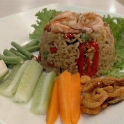 ข้าวผัดกระปิพริกขื้หนูกุ้ง