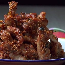 เนื้อย่างทรงเครื่อง เนื้อคลุกฝุ่น