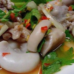 ยำใส้ตัน