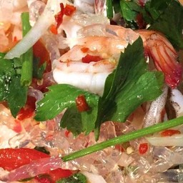 ยำเส้นบุก เส้นแก้วทะเล