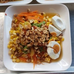 ตำข้าวโพดไข่เค็ม