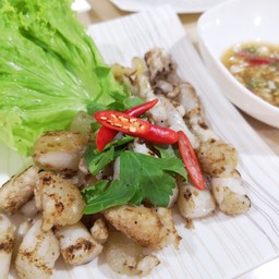 ไข่หมึกย่างเนย+น้ำจิ้มซีฟู้ดรสเด็ด