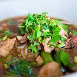 ก๋วยเตี๋ยวหมูตุ๋น (โปรดระบุเส้นด้วยค่ะ)(ร้านก๋วยเตี๋ยวเรืออยุธยา)