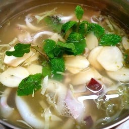 ปลาหมึกนึ่งมะนาว