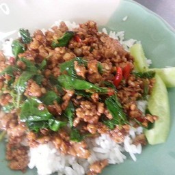 ข้าวกะเพราไก่