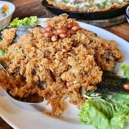 ยำปลาดุกฟู