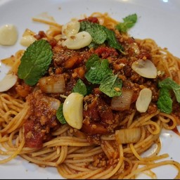 สปาเกตตี้ผัดซอสเนื้อ