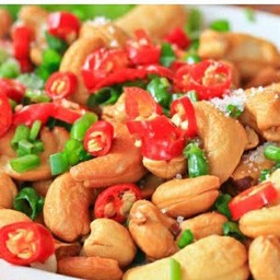 ยำเม็ดมะม่วง