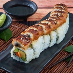 โรลปลาไหล 8 ชิ้น