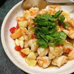 กุ้งผัดพริกขื้หนูสวน