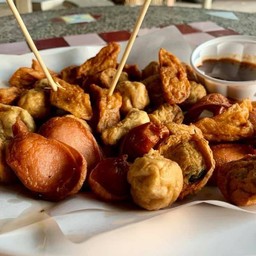 ลูกชิ้นทอดรวมจัมโบ้