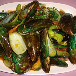 หอยแมงภู่ผัดพริกเผา