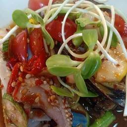 เกาเหลารวมทะเลปูปลาร้า