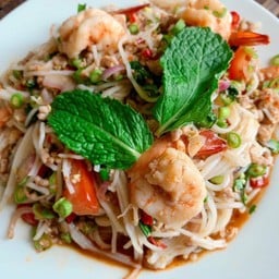 ตำขนมจีนกุ้งสุก