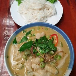 ขนมจีน-แกงเขียวหวานปลากราย