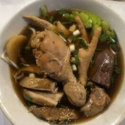 ข้าวมันไก่ตอน ก๋วยเตี๋ยวไก่ตุ๋น