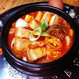 ซุปกิมจิหมูถ้วยใหญ่