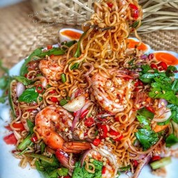 ยำมาม่ารวมมิตร