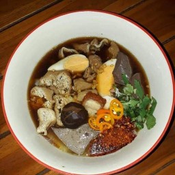 ป.ประทีปก๋วยเตี๋ยวเรือ นครปฐม
