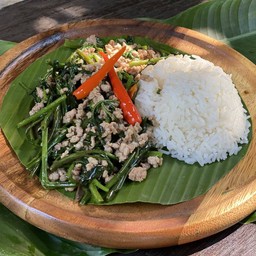 Rice topped with fried morning glory and minced pork - ข้าวราดผัดผักบุ้ง