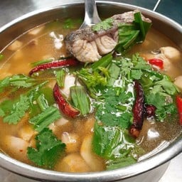 ต้มยำปลากระพงชิ้น (น้าใส)