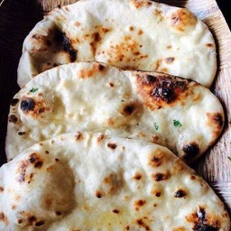 BUTTER NAAN