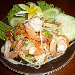 ส้มตำกุ้งสด