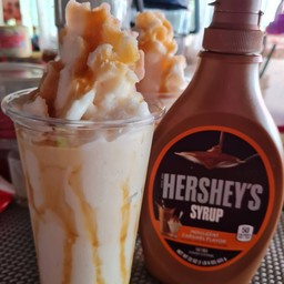 นมหมีปั่นราดซอสคาราเมลหอมๆ ชื่นใจ