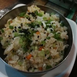 ข้าวผัดกระเทียม