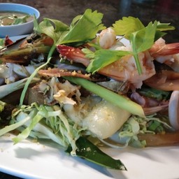 ลวกจิ้มทะเล