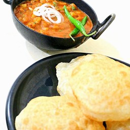 Channa Bhatura