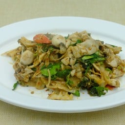 กบผัดเผ็ดหน่อไม้ดอง
