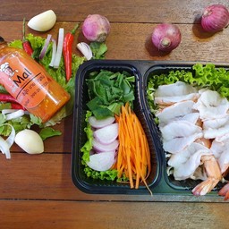 ยำกุ้งสุก