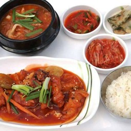 Set B หมูผัดซอสเปรี้ยวหวาน