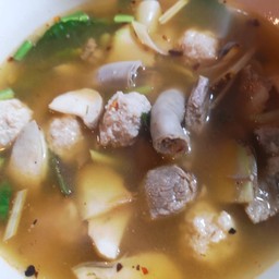 ต้มยำรวมหมู