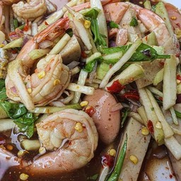ยำมะม่วงกุ้งสุก