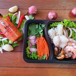 ยำรวมมิตรทะเล