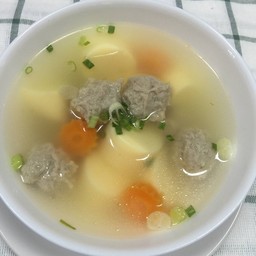 แกงจืดเต้าหู้หมูสับ