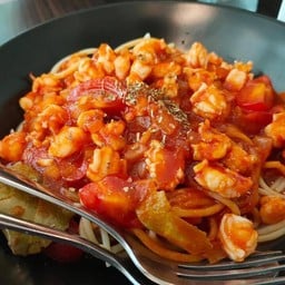 สปาเก็ตตี้กุ้งสับ ซอสมะเขือเทศ