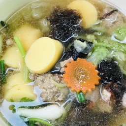 ต้มจืดเต้าหู้สาหร่าย