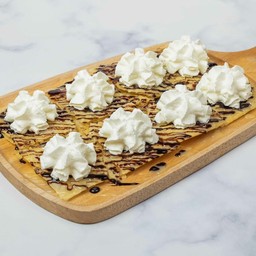 ทิชชู่+วิปครีม+ช็อคโกแลต (Tissue with Chocolate and Whipped cream)