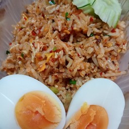 ข้าวผัดน้ำพริกปลาร้า+ไข่ต้ม