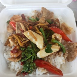 รวมมิตรผัดฉ่า