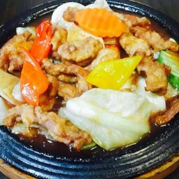 หมูผัดซอสเปรี้ยวหวานเกาหลี