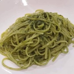 Spaghetti Pesto sauce