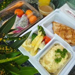 ชุดสเต็กไก่ซอสเกรวี่