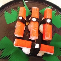 ข้าวปั้นหน้าปูอัด