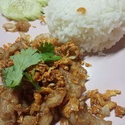 ข้าว หมูกระเทียม