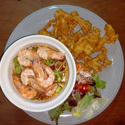 ยำเห็ดกรอบกุ้งสด