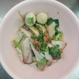 ก๋วยเตี๋ยวเส้นเล็ก
